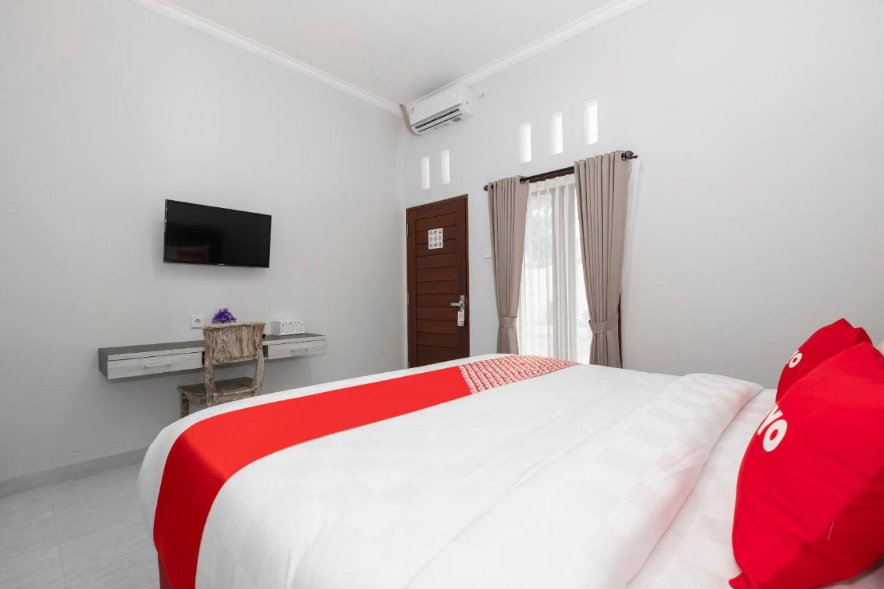 Oyo 3716 Dijobi Hotel Sempidi Екстериор снимка